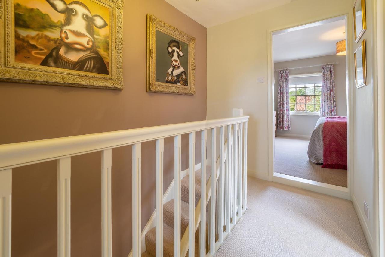 Immaculate Luxury Retreat In Pretty Village With Great Pubs - Box Valley Cottage ストーク・バイ・ネイランド エクステリア 写真